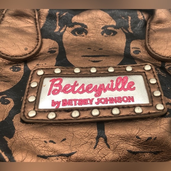 BETSEY JOHNSON BETSEYVILLE Cosmetic travel bag - Picture 2 of 7